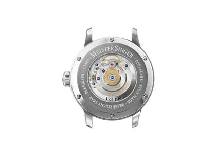 MeisterSinger Perigraph Edelstahl Automatik blau Lederband gelb Special Edition – Herrenuhren Uhr mit Datum aus Edelstahl und Leder. Das Gehäuse ist rund und silber. Das Lederarmband ist gelb. Das Zifferblatt ist arabisch und blau. – Ansicht 2