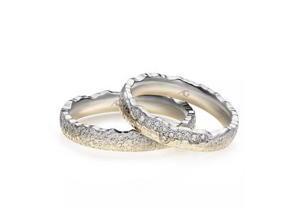 Gerstner Sonnenlicht Trauring Paar aus 750/- Gold mit Brillanten 0,073ct – Ringe Trauring mit Besatz aus 750 Gelbgold/Weißgold.