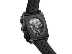 TAG Heuer Monaco Chronograph Automatik Titan schwarz DLC 39mm Night Driver Limited Edition – Herrenuhren Chronograph aus DLC beschichtet und Titan. Das Gehäuse ist quadratisch und schwarz. Das Lederarmband ist schwarz. Das Zifferblatt ist ein Index in grau. – Ansicht 3
