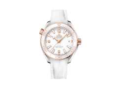 Omega Seamaster Planet Ocean 600M Automatik Rotgold 39,5mm weißes Zifferblatt weißes Leder-/Kautschukband – Herrenuhren Uhr mit Datum aus 750 Rotgold, Edelstahl, Kautschuk, Keramik und Leder. Das Gehäuse ist rund und silber. Das Lederarmband Kroko / Alligator ist weiß. Das Zifferblatt ist arabisch Index und weiß.