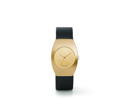 Niessing Radius 9 Forma Größe  M 33,8 mm Quarz Gelbgold Lederband schwarz – Damenuhren Uhr ohne Datum aus 750 Gelbgold. Das Gehäuse ist tonneauform und gelbgold. Das Lederarmband ist schwarz. Das Zifferblatt ist ohne Zeichen und gelbgold.