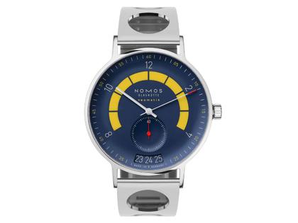 Nomos Glashütte Autobahn neomatik Automatik 41 mm Datum Director's Cut Limited Edition A7 – Herrenuhren Uhr mit Datum aus Edelstahl. Das Gehäuse ist rund und silber. Das Edelstahlarmband ist silber. Das Zifferblatt ist arabisch Index und blau. – Ansicht 2