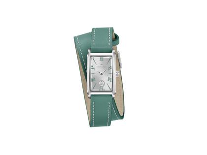 Hamilton Ardmore Quartz Edelstahl 19x27mm silbernes Zifferblatt türkises Doppel-Lederband – Damenuhren Uhr ohne Datum aus Edelstahl. Das Gehäuse ist rechteckig und silber. Das Lederarmband ist türkis. Das Zifferblatt ist römisch und silber.