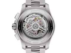 Breitling Avenger B01 Chronograph 44 Automatik Edelstahl blaues Zifferblatt Metallband – Herrenuhren Chronograph aus Edelstahl. Das Gehäuse ist rund und silber. Das Edelstahlarmband ist silber. Das Zifferblatt ist ein Index in blau. – Ansicht 4