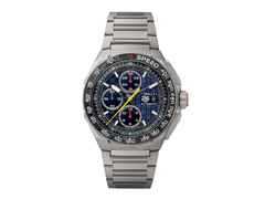 TAG Heuer Formula 1 Chronograph X Oracle RedBull Racing Automatik Titan 44mm blaues Zifferblatt Metallband – Herrenuhren Chronograph aus Carbon, DLC beschichtet, Kautschuk und Titan. Das Gehäuse ist rund und grau. Das Titanarmband ist silber. Das Zifferblatt ist ein Index in blau.