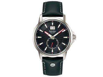 Bruno Söhnle Glashütte Devi Herrenuhr schwarz rot Index Lederband – Herrenuhren Uhr mit Datum aus Edelstahl. Das Gehäuse ist rund und silber. Das Lederarmband ist schwarz. Das Zifferblatt ist ein Index in schwarz.