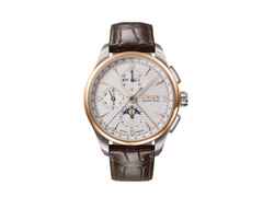 Union Glashütte Belisar Chronograph Mondphase Automatik Edelstahl 42mm weißes Zifferblatt braunes Lederband – Herrenuhren Chronograph aus Edelstahl. Das Gehäuse ist rund und silber. Das Lederarmband ist braun. Das Zifferblatt ist arabisch Index und silber.