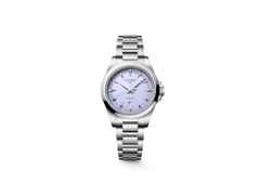 Longines Conquest Quarz Edelstahl 30mm violettes Zifferblatt Metallband – Damenuhren Uhr mit Datum aus Edelstahl. Das Gehäuse ist rund und silber. Das Edelstahlarmband ist silber. Das Zifferblatt ist ein Index in lila.
