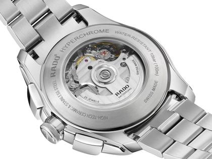 Rado HyperChrome Chronograph Automatik Edelstahl 44mm weißes Zifferblatt Metallband – Herrenuhren Chronograph aus Edelstahl und Keramik. Das Gehäuse ist rund und silber. Das Edelstahlarmband ist silber. Das Zifferblatt ist ein Index in weiß. – Ansicht 4