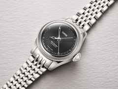 Oris Big Crown Pointer Date Automatik Edelstahl 29mm schwarzes Zifferblatt Metallband – Damenuhren Uhr mit Datum aus Edelstahl. Das Gehäuse ist rund und silber. Das Edelstahlarmband ist silber. Das Zifferblatt ist ohne Zeichen und schwarz. – Ansicht 3
