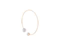 Meissen Pearl Collection  Armspange Roségold mit weißen Perlen aus Meissener Porzellan® 60mm – Armschmuck Armspange aus 750 Rotgold, Porzellan und und . – Ansicht 2