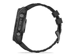 Garmin fenix 8 51mm AMOLED faserverstärktes Polymer Titan carbongrau beschichtet schwarzes Silikonband – Herrenuhren Uhr Multifunktion aus DLC beschichtet, Kautschuk und Titan. Das Gehäuse ist rund und schwarz. Das Kautschuk / Kunststoff / Silikon Armband ist schwarz. Das Zifferblatt ist digital und schwarz. – Ansicht 3
