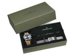 Hamilton American Classic Intra-Matic Chronograph H Handaufzug Edelstahl 40mm blaues Zifferblatt braunes Lederband – Herrenuhren Chronograph aus Edelstahl. Das Gehäuse ist rund und silber. Das Lederarmband ist braun. Das Zifferblatt ist ein Index in blau. – Ansicht 6