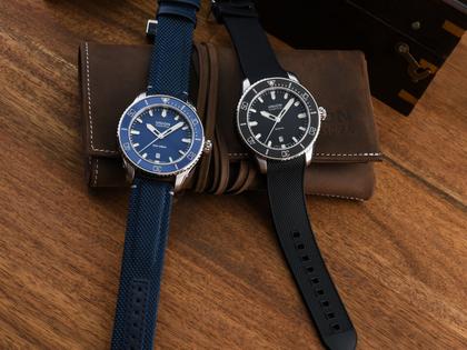 Union Glashütte Belisar  Datum Sport Automatik Edelstahl 45mm blaues Zifferblatt Metallband – Herrenuhren Uhr mit Datum aus Edelstahl. Das Gehäuse ist rund und silber. Das Edelstahlarmband ist silber. Das Zifferblatt ist ein Index in blau. – Ansicht 4