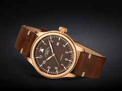Mühle Glashütte Terrasport IV Bronze Mokka Edition Automatik 42mm braunes Zifferblatt braunes Lederband – Herrenuhren Uhr mit Datum aus Bronze und Edelstahl. Das Gehäuse ist rund und roségold. Das Lederarmband ist braun. Das Zifferblatt ist arabisch und braun. – Ansicht 2