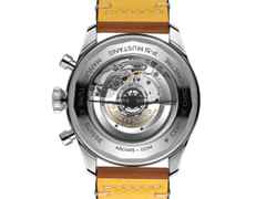 Breitling Super AVI B04 Chronograph GMT 46 P-51 Mustang Automatik Edelstahl schwarzes Zifferblatt braunes Lederband – Herrenuhren Chronograph aus Edelstahl. Das Gehäuse ist rund und silber. Das Lederarmband ist braun. Das Zifferblatt ist arabisch und schwarz. – Ansicht 4