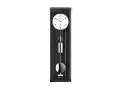 Erwin Sattler Seilzug Regulator Wanduhr Classica P 70 M schwarz – Großuhren Wanduhr aus . Das Gehäuse ist rechteckig und schwarz. Das Zifferblatt ist arabisch Index und weiß.