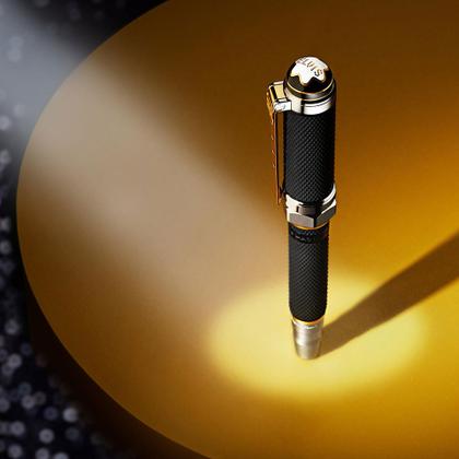 Montblanc Special Edition Great Characters Elvis Presley Kugelschreiber – Schreibgeräte Kugelschreiber in schwarz und aus Edelharz und platiniert. – Ansicht 3