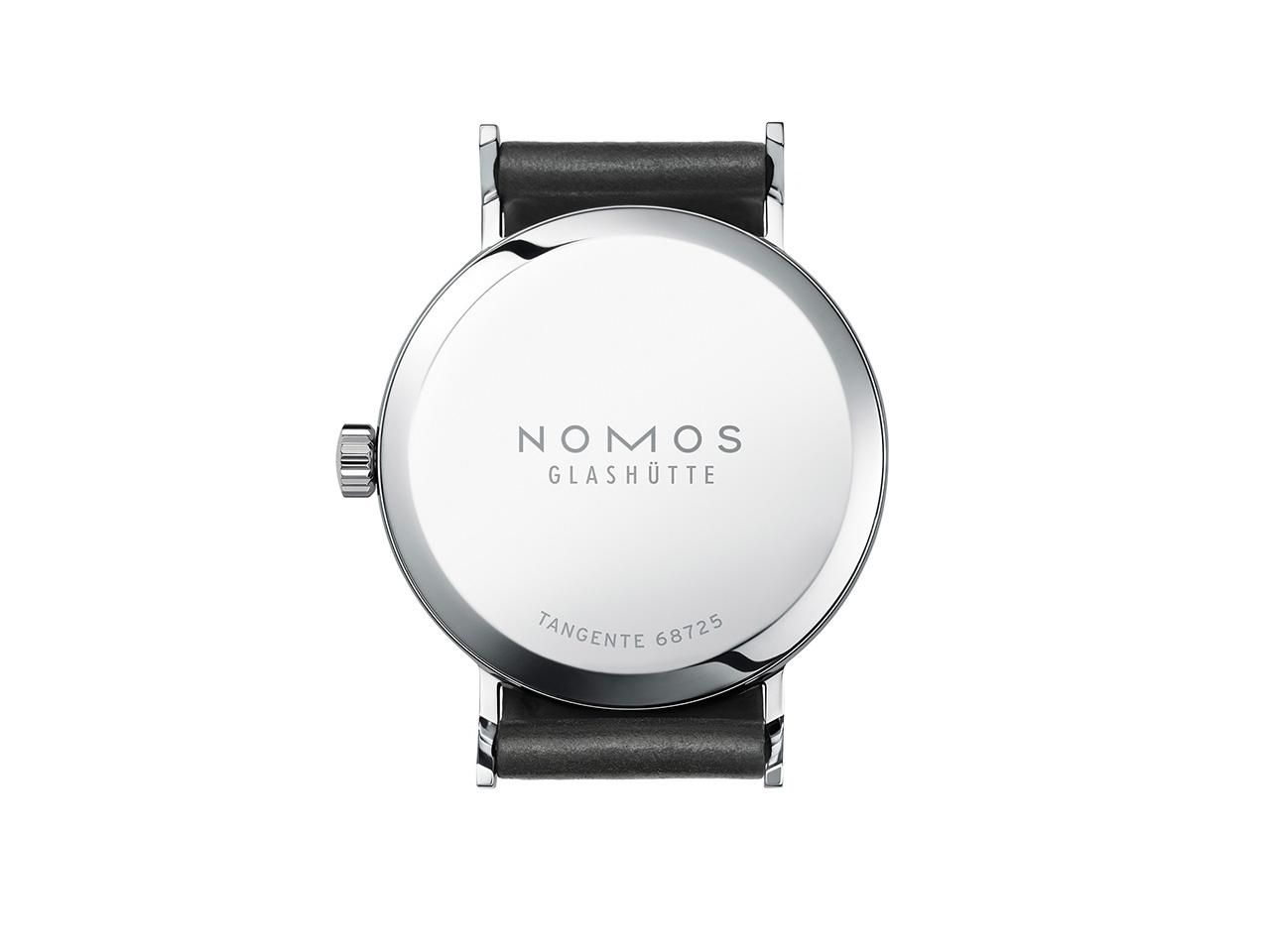 Nomos Glashütte Tangente 38 Handaufzug Edelstahl 38mm weißes Zifferblatt schwarzes Lederband Stahlboden – Herrenuhren Uhr ohne Datum aus Edelstahl und Leder. Das Gehäuse ist rund und silber. Das Lederarmband ist schwarz. Das Zifferblatt ist arabisch Index und weiß. – Ansicht 2