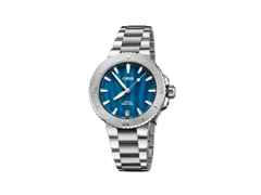 Oris Aquis Date Lady Automatik 36,5mm Edelstahl blaues Perlmutt-Zifferblatt Metallband – Damenuhren Uhr mit Datum aus Edelstahl. Das Gehäuse ist rund und silber. Das Edelstahlarmband ist silber. Das Zifferblatt ist ein Index in blau.