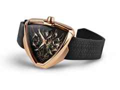 Hamilton Ventura Elvis80 Skeleton Dragon Auto Edelstahl PVD-Roségold 42x45mm schwarzes Zifferblatt Kautschukband – Damenuhren Uhr ohne Datum aus Edelstahl, Kautschuk und PVD beschichtet. Das Gehäuse ist sonstige Form und roségold. Das Kautschuk / Kunststoff / Silikon Armband ist schwarz. Das Zifferblatt ist ohne Zeichen und schwarz. – Ansicht 3