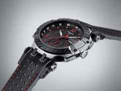 Tissot T-Race MotoGP               2020 / 2021 Chronograph Limited Edition Marc Marquez Quarz – Herrenuhren Chronograph aus Edelstahl und PVD beschichtet. Das Gehäuse ist rund und schwarz. Das Lederarmband ist schwarz. Das Zifferblatt ist ein Index in schwarz. – Ansicht 2