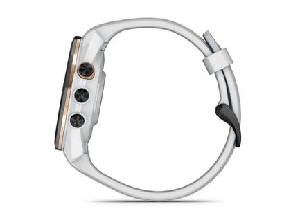 Garmin Approach S70 Smartwatch Kunststoff 42mm digitale Anzeige weißes Silikonband – Herrenuhren Uhr Multifunktion aus Keramik und Kunststoff. Das Gehäuse ist rund und grau. Das Kautschuk / Kunststoff / Silikon Armband ist weiß. Das Zifferblatt ist digital und schwarz. – Ansicht 7