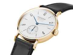 Nomos Glashütte Tangente Gold Neomatik Automatik Gelbgold 35mm weißes Zifferblatt schwarzes Lederband – Damenuhren Uhr ohne Datum aus 750 Gelbgold und Leder. Das Gehäuse ist rund und gelbgold. Das Lederarmband ist schwarz. Das Zifferblatt ist arabisch Index und weiß. – Ansicht 4