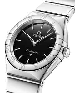 Omega Constellation Quarz Edelstahl  poliert 28mm schwarzes Zifferblatt Metallband – Damenuhren Uhr ohne Datum aus Edelstahl. Das Gehäuse ist rund und silber. Das Edelstahlarmband ist silber. Das Zifferblatt ist ein Index in schwarz. – Ansicht 4