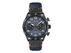 Junghans Meister Pilot Chronoscope Navy Blue Automatik Edelstahl PVD-Schwarz 43mm blaues Zifferblatt blaues Lederband – Herrenuhren Chronograph aus DLC beschichtet, Edelstahl und Leder. Das Gehäuse ist rund und schwarz. Das Lederarmband ist blau. Das Zifferblatt ist arabisch Index und blau.