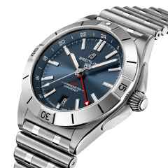 Breitling Chronomat Automatic GMT 40 Edelstahl blaues Zifferblatt Metallband – Herrenuhren Uhr mit Datum aus Edelstahl. Das Gehäuse ist rund und silber. Das Edelstahlarmband ist silber. Das Zifferblatt ist ein Index in blau. – Ansicht 3