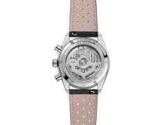 TAG Heuer Carrera Chronograph Tourbillon Automatik Edelstahl 42mm silbernes Zifferblatt schwarzes Lederband – Herrenuhren Chronograph aus Edelstahl und Leder. Das Gehäuse ist rund und silber. Das Lederarmband ist schwarz. Das Zifferblatt ist ein Index in silber. – Ansicht 3