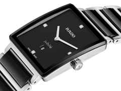 Rado Integral Quarz Edelstahl 28,5 x 31,5mm schwarzes Zifferblatt mit Brillanten Metallband – Damenuhren Uhr mit Datum aus Edelstahl und Keramik. Das Gehäuse ist rechteckig und silber. Das Edelstahlarmband ist schwarz. Das Zifferblatt ist ein Index in schwarz. – Ansicht 2
