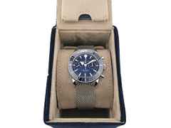 Breitling Superocean Heritage B01 Chronograph Automatik Edelstahl 42mm blaues Zifferblatt Metallband AB0156161C1A1 Full Set mit Garantie Occasion – Herrenuhren Chronograph aus Edelstahl. Das Gehäuse ist rund und silber. Das Edelstahlarmband ist silber. Das Zifferblatt ist ein Index in blau. – Ansicht 5
