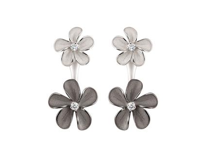 Cammilli Firenze Cherry Bloom Ohrstecker White Ice und Black Lava mit Brillanten 0,007ct – Ohrschmuck Ohrstecker aus 750 Weißgold.
