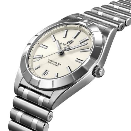 Breitling Chronomat 32 Quarz Edelstahl weißes Zifferblatt Metallband – Damenuhren Uhr mit Datum aus Edelstahl. Das Gehäuse ist rund und silber. Das Edelstahlarmband ist silber. Das Zifferblatt ist ein Index in weiß. – Ansicht 3