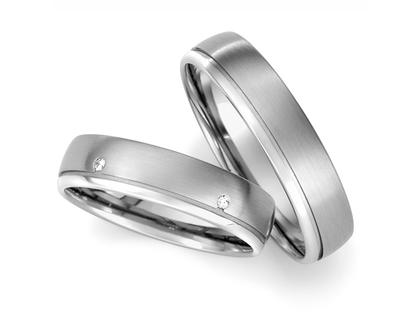Max Kemper Trauring Paar Weißgold 5,0mm gewölbt mit Brillanten 0,050ct – Ringe Trauring mit Besatz aus 585 Weißgold.