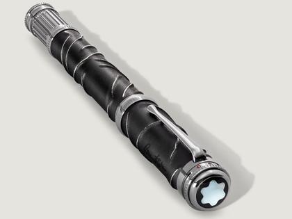 Montblanc Writers Edition                       2026: Hommage to Bram Stoker Limited Edition 1897 Füllfederhalter M – Schreibgeräte Füllfederhalter in schwarz und aus 750 Gelbgold, 925 Silber und Ruthenium. – Ansicht 5