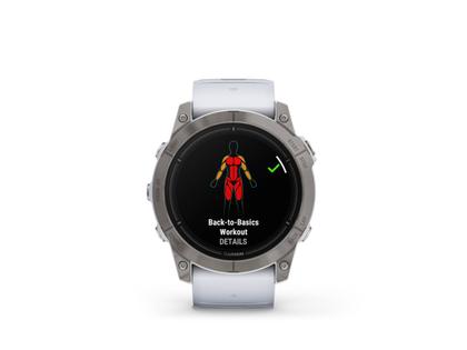 Garmin epix Pro Sapphire Titan 51 mm Kautschukband steinweiß – Herrenuhren Uhr Multifunktion aus DLC beschichtet, Kautschuk und Titan. Das Gehäuse ist rund und weiß. Das Kautschuk / Kunststoff / Silikon Armband ist weiß. Das Zifferblatt ist digital und schwarz. – Ansicht 2