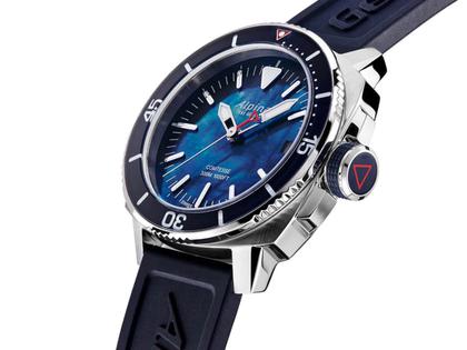 Alpina Seastrong Diver Comtesse Quarz Edelstahl 34mm blaues Zifferblatt blaues Kautschukband – Damenuhren Uhr mit Datum aus Edelstahl und Kautschuk. Das Gehäuse ist rund und silber. Das Kautschuk / Kunststoff / Silikon Armband ist blau. Das Zifferblatt ist ein Index in blau. – Ansicht 3