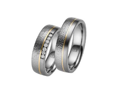 Tantalum Trauringpaar aus Tantal und Gelbgold 6,0mm gerade mit Brillanten 0,105ct – Ringe Trauring mit Besatz aus 750 Gelbgold, Tantal und und .