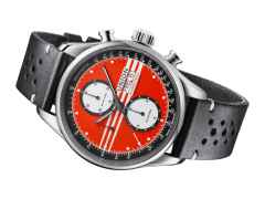 Union Glashütte Viro Chronograph Silvretta Classic 2023 Limited Edition rot-schwarzes Zifferblatt schwarzes Lederband – Herrenuhren Chronograph aus Edelstahl. Das Gehäuse ist rund und silber. Das Lederarmband ist schwarz. Das Zifferblatt ist ein Index in rot. – Ansicht 3