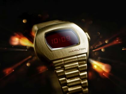 Hamilton PSR Edelstahl vergoldet Limited Edition – Herrenuhren Uhr ohne Datum aus Edelstahl. Das Gehäuse ist sonstige Form und gelbgold. Das Edelstahlarmband ist gelbgold. Das Zifferblatt ist digital und schwarz. – Ansicht 2