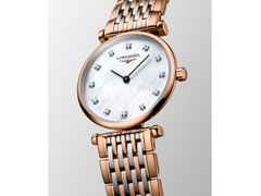 Longines La Grande Classique Quarz Edelstahl Roségold-PVD 24mm weißes Perlmutt-Zifferblatt Diamanten Metallband – Damenuhren Uhr ohne Datum aus Edelstahl und PVD beschichtet. Das Armband ist ein Edelstahlarmband. Der Zifferblatt ist ein Index. – Ansicht 3