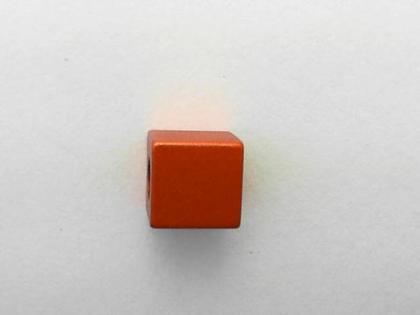 Apero Anhänger Würfel Aluminium 8mm Orange – Anhänger Anhänger ohne Besatz aus Aluminium.