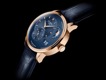 Glashütte Original PanoMaticLunar Automatik Rotgold 40mm blaues Zifferblatt blaues Lederband – Herrenuhren Uhr mit Datum aus 750 Rotgold. Das Gehäuse ist rund und roségold. Das Lederarmband Kroko / Alligator ist blau. Das Zifferblatt ist ein Index in blau. – Ansicht 2