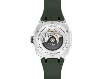 Alpina Alpiner Extreme Automatik Edelstahl 41mm grünes Zifferblatt grünes Kautschukband – Herrenuhren Uhr mit Datum aus Edelstahl und Kautschuk. Das Gehäuse ist rund und silber. Das Kautschuk / Kunststoff / Silikon Armband ist grün. Das Zifferblatt ist ein Index in grün. – Ansicht 2