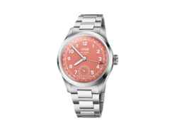 Oris Big Crown Pointer Date Calibre 403 Automatik Edelstahl 40mm rosa Zifferblatt Metallband – Herrenuhren Uhr mit Datum aus Edelstahl. Das Gehäuse ist rund und silber. Das Edelstahlarmband ist silber. Das Zifferblatt ist arabisch und rosa.