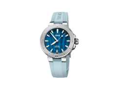 Oris Aquis Date Lady Automatik 36,5mm Edelstahl blaues Perlmutt-Zifferblatt Kautschukband – Damenuhren Uhr mit Datum aus Edelstahl und Kautschuk. Das Gehäuse ist rund und silber. Das Kautschuk / Kunststoff / Silikon Armband ist blau. Das Zifferblatt ist ein Index in blau.