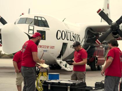 Oris ProPilot Date Automatik Edelstahl 41mm grünes Zifferblatt grünes Lederband – Herrenuhren Uhr mit Datum aus Edelstahl und Leder. Das Gehäuse ist rund und silber. Das Lederarmband ist grün. Das Zifferblatt ist arabisch und grün. – Ansicht 15